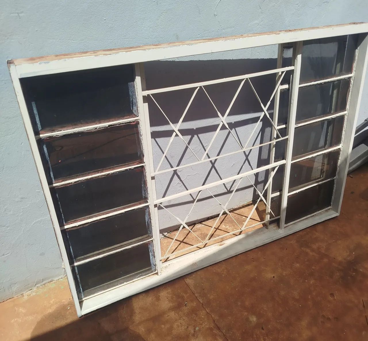 Janela 1x1.50 em perfeito estado 