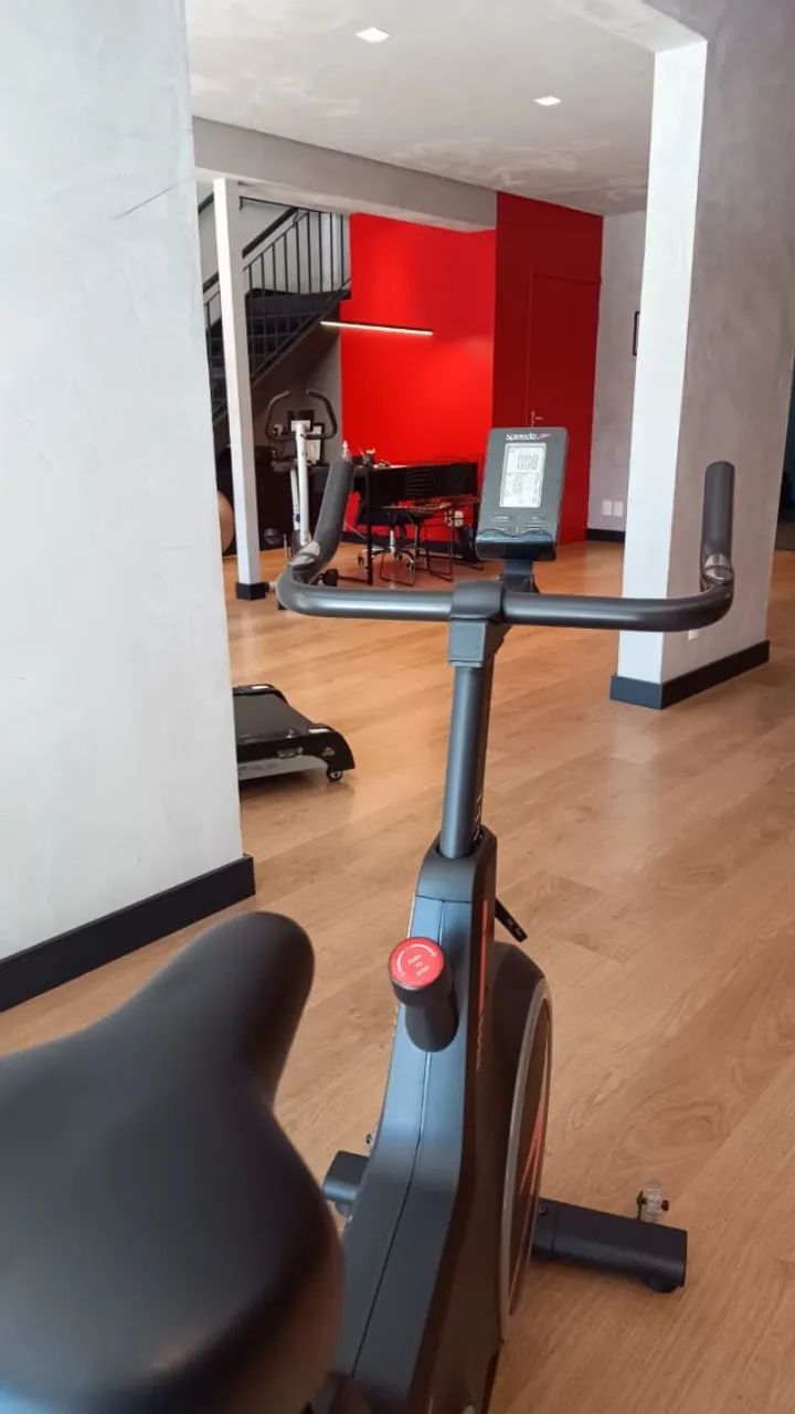 Bicicleta Spinning Speedo com conexão Bluetooth - Foto 4