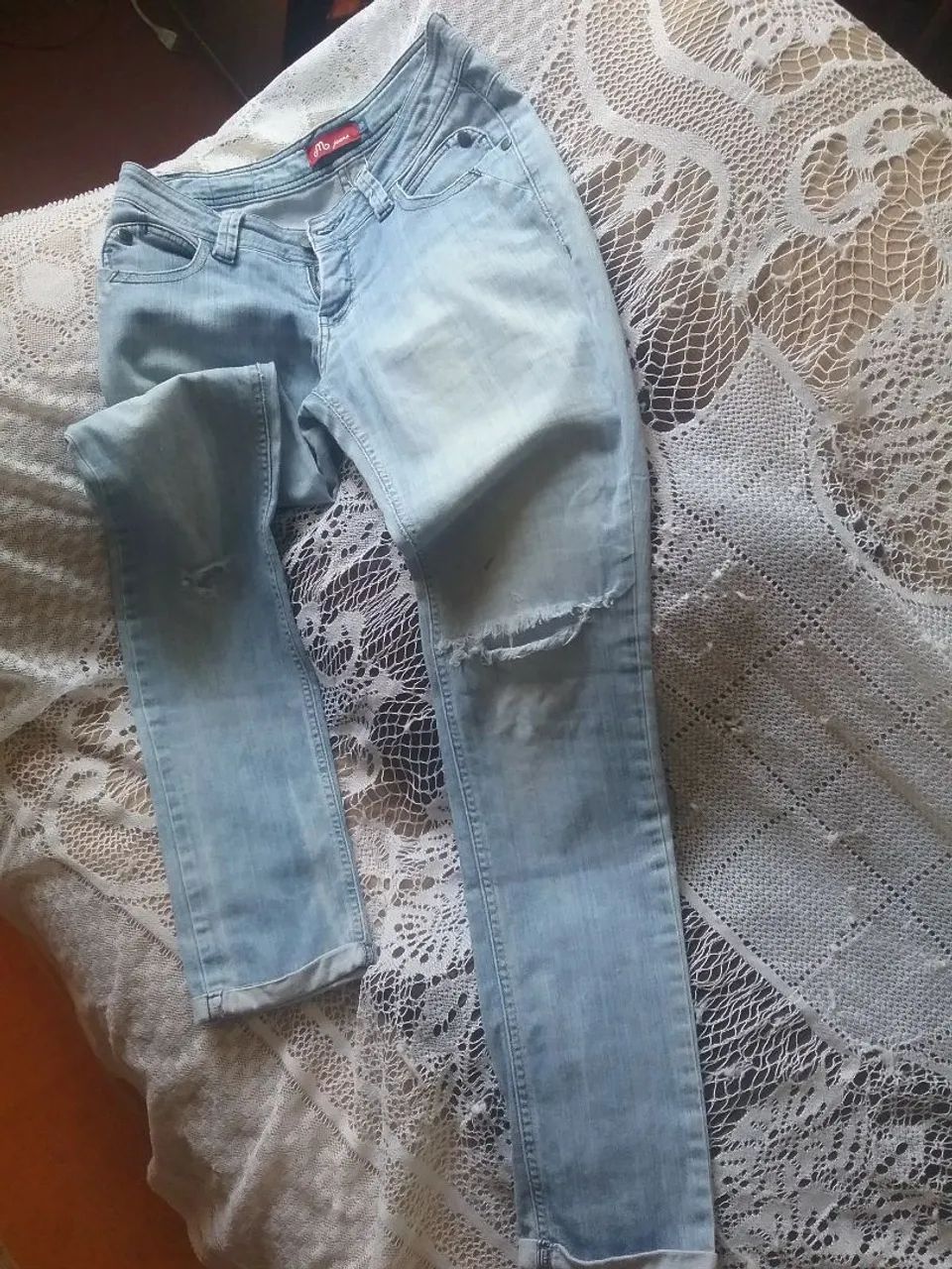 Calça Jeans Flare com Detalhes lote - Foto 3