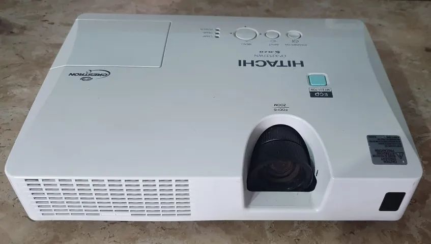 350Projetor Hitachi CP-X2521WN - Foto 2