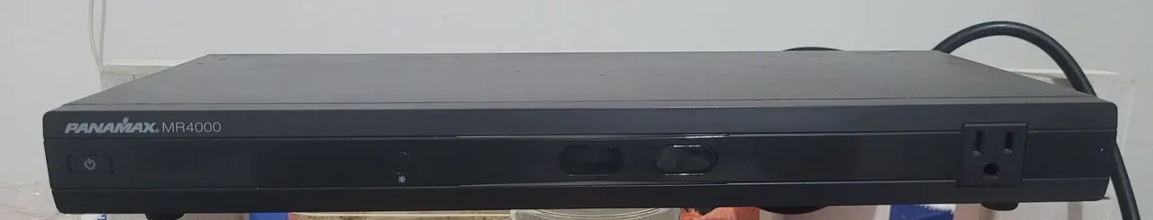 Condicionador de Energia Panamax MR4000 