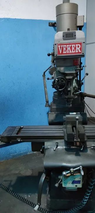 Fresadora ferramenteira vekker