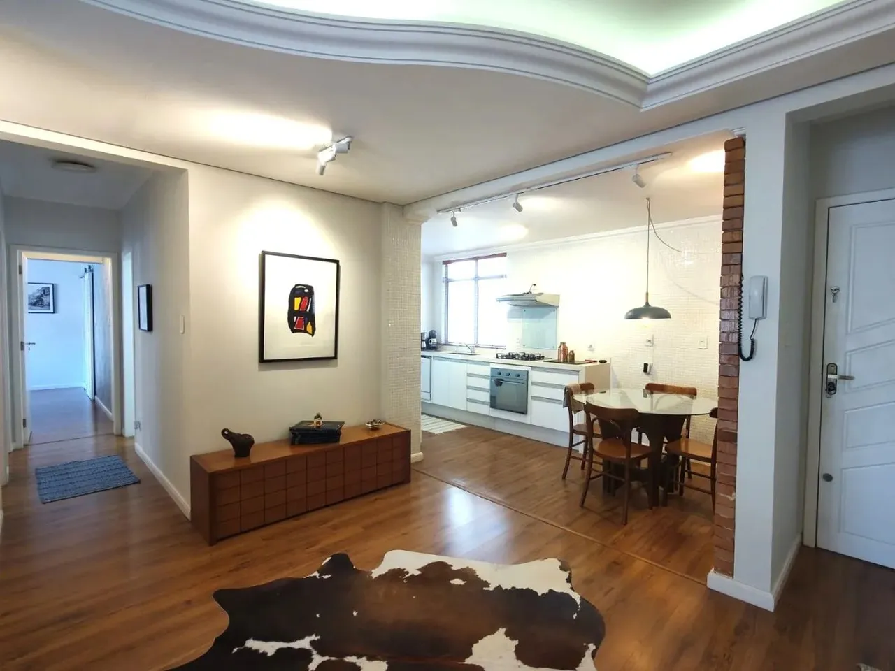 Apartamento para Venda em Florianópolis, Centro, 3 dormitórios, 1 suíte, 2 banheiros, 1 va