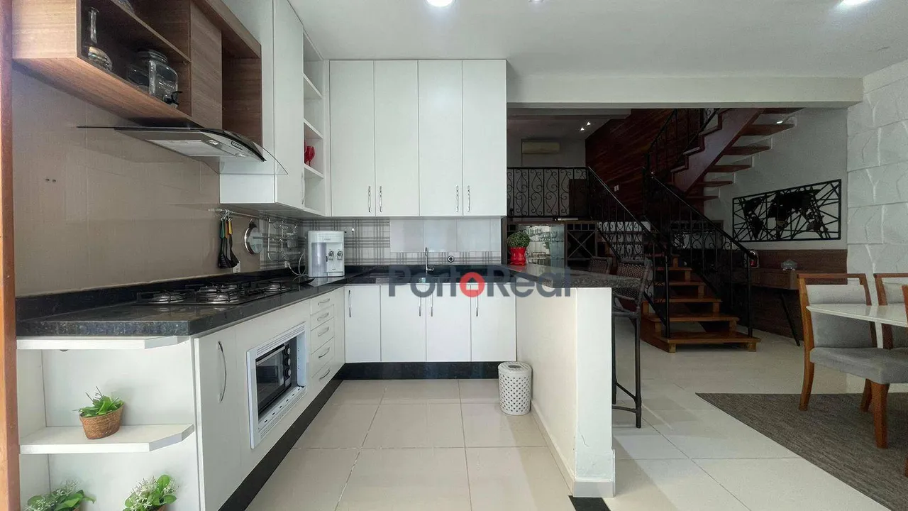 Casa com 3 dormitórios, 200 m² - venda por R$ 890.000,00 ou aluguel por R$ 6.000,00/mês -