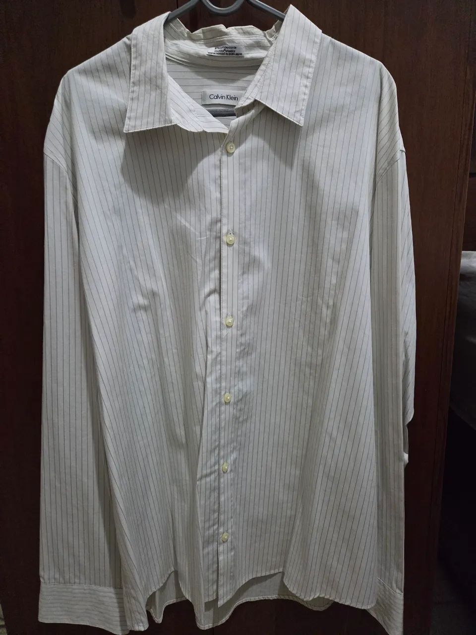 Camisa Calvin Klein listrada