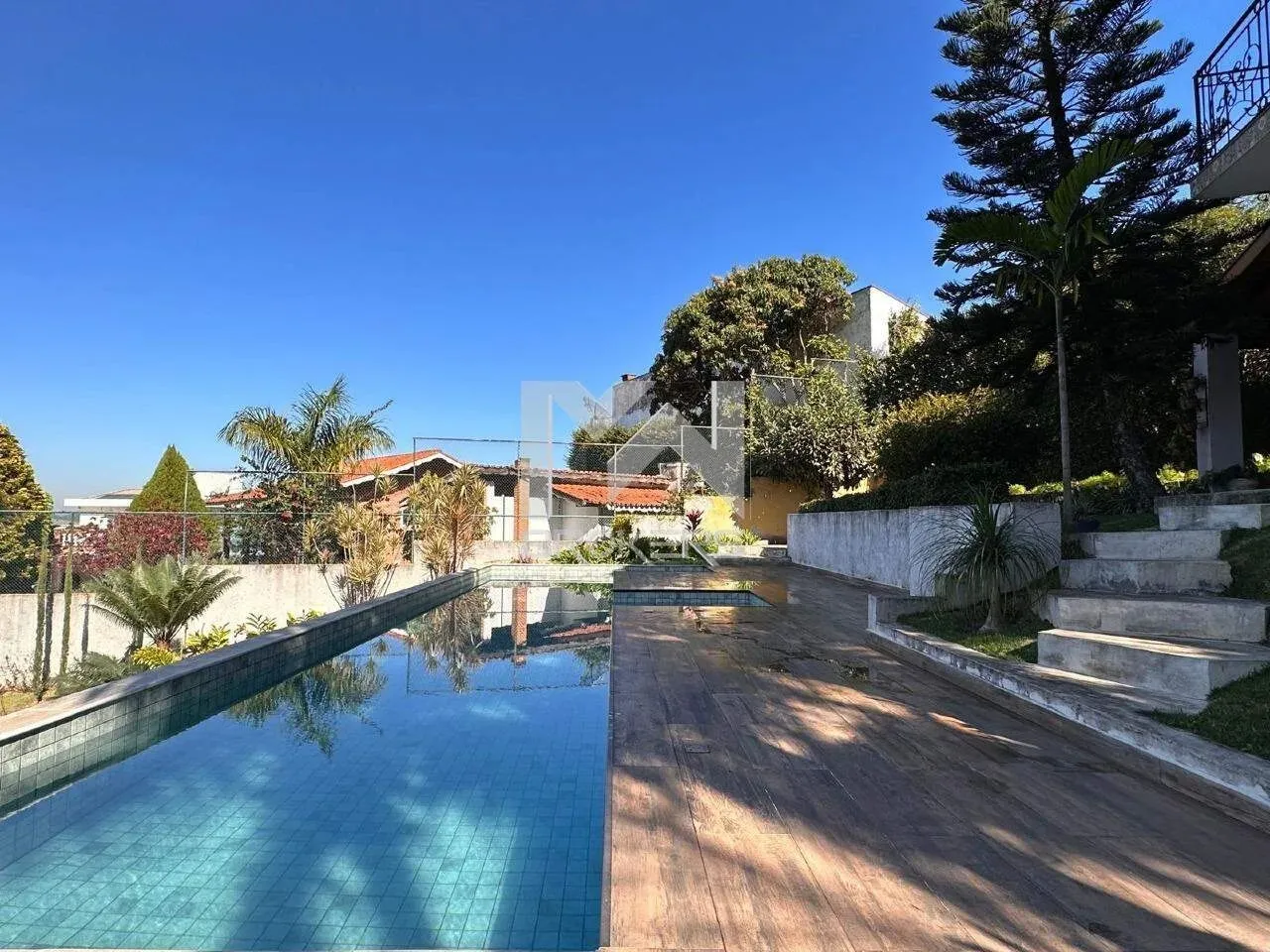 Casa à venda no Condomínio Estância Marambaia em Vinhedo - SP.
