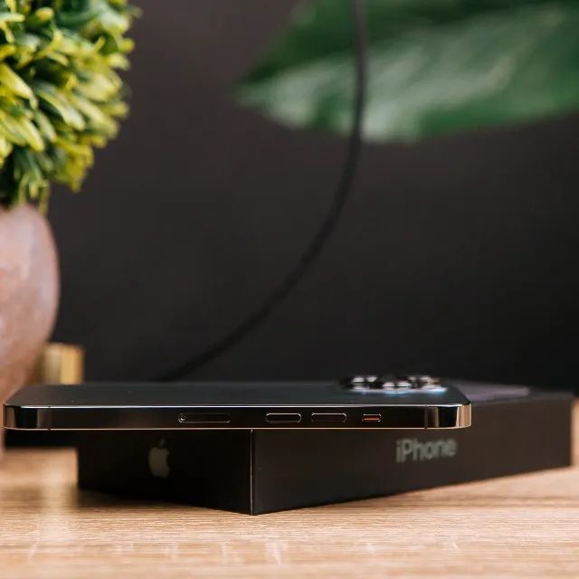 iPhone 13 Pro Max 128Gb Graffite - 6 Meses de Garantia - Loja Física  - Foto 2