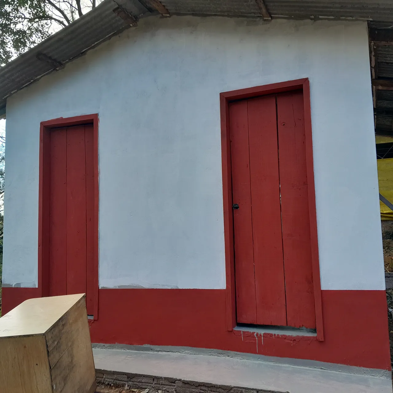 Sitio de 3.2 alq. Com chiqueirao de aintegração , leitaria com 24 vacas, 4 açudes