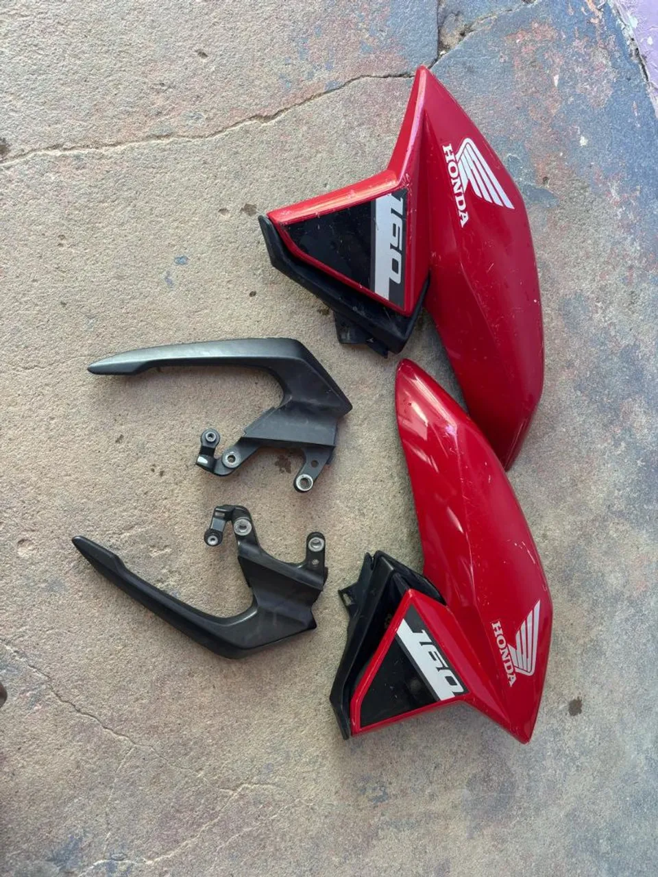 Par de carenagens laterais Honda 160