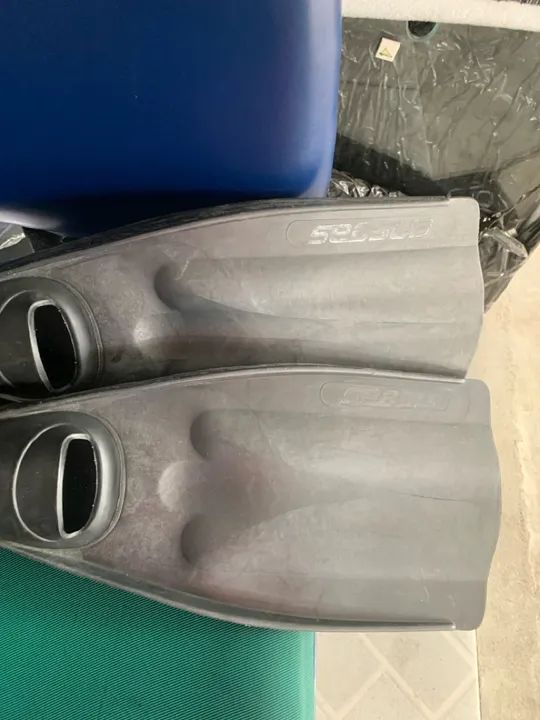 Pé de pato nadadeira SEASUB 40/41 M 170 reais  - Foto 5