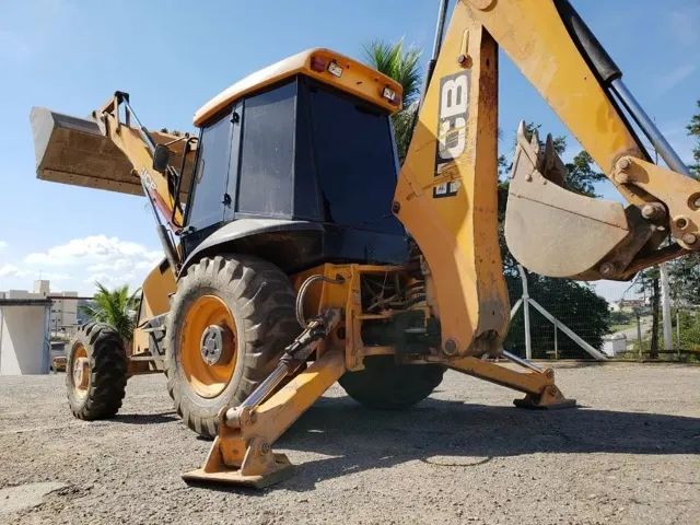 Retroescavadeira JCB 3c ano 2014 - Foto 3