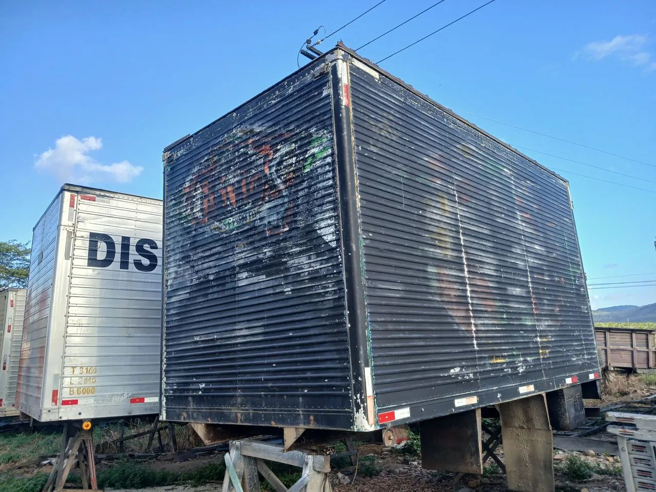 Baú f4000  - Foto 2