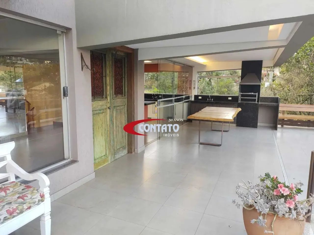 VENDE / CONDOMÍNIO RETIRO DAS PEDRAS / CASA LUXUOSA 660M² / LINDA VISTA / ESPAÇO GOURMET / - Foto 5