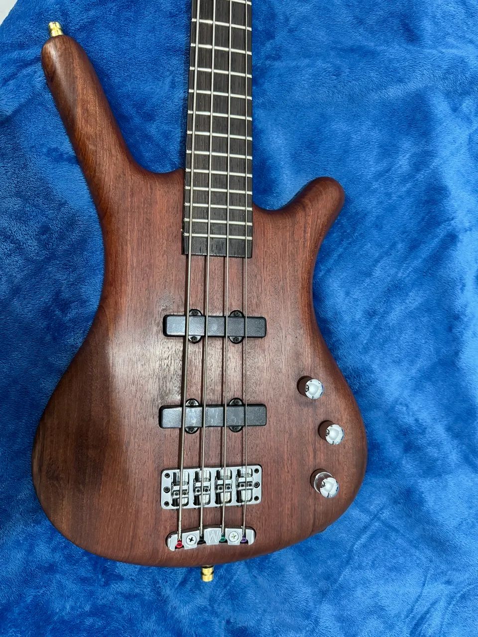 Baixo Warwick Standard Corvette Alemão