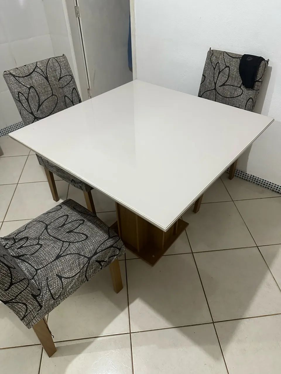 Armário e Mesa  - Foto 2