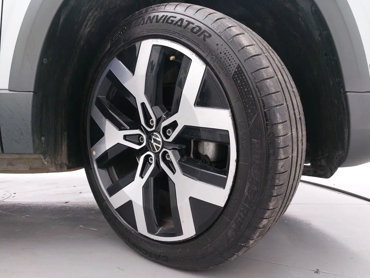 Volkswagen Taos Highline 1.4 250 TSI Flex Aut., foto 13 de 18
