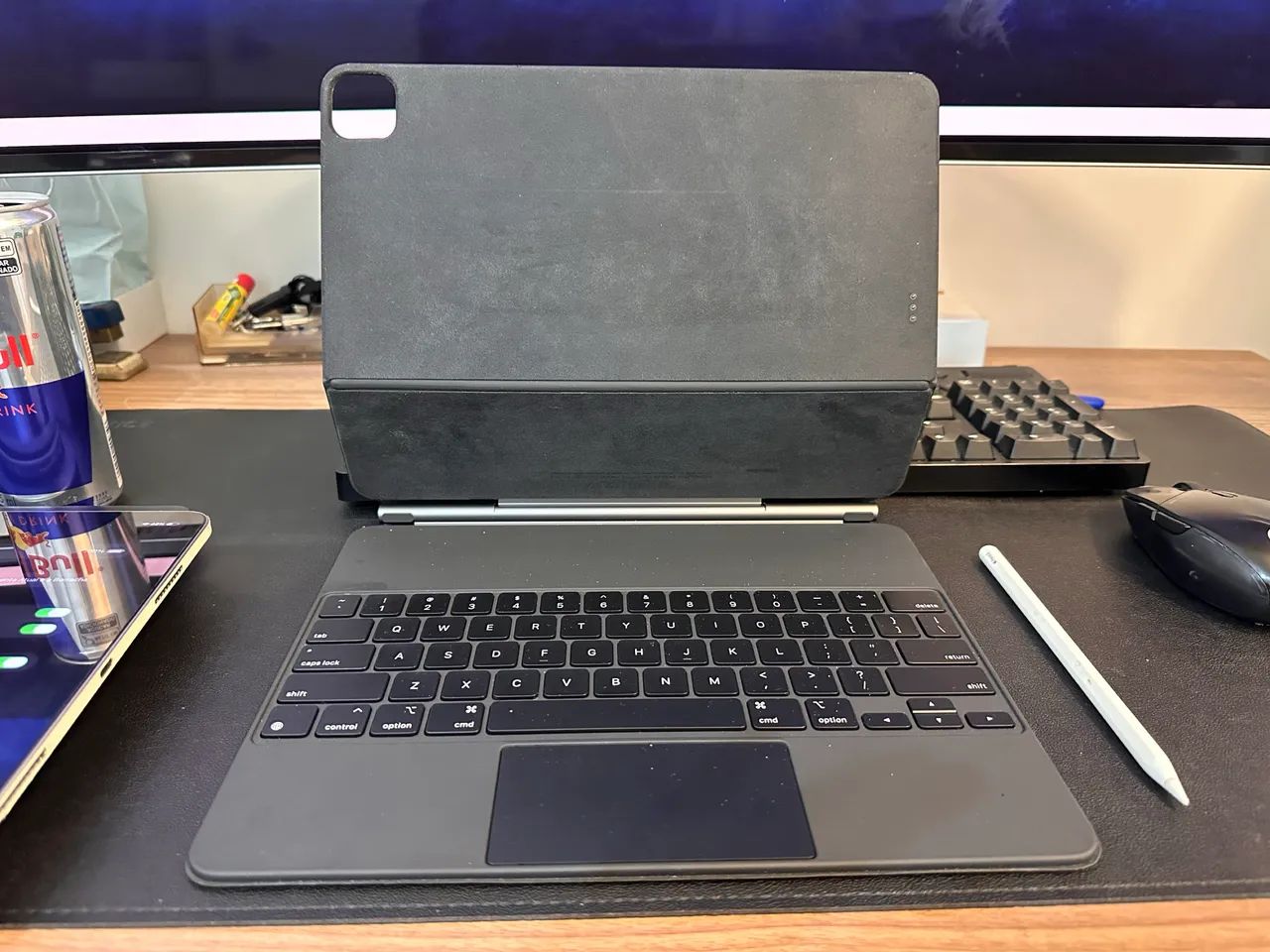 iPad Pro 12.9? M2 - 1Tb  + Magic Keyboard + Apple Pencil + carregador e cabo original.  - Foto 4