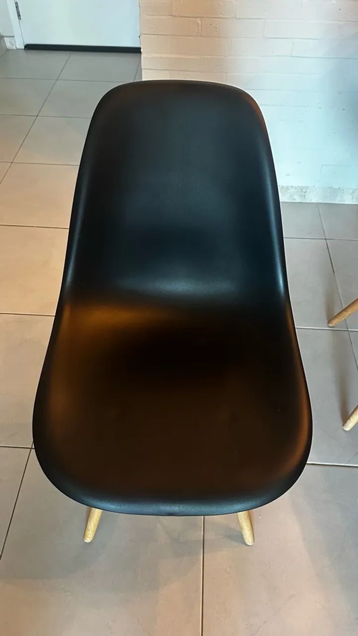 Cadeira Eames DSW com e sem braço