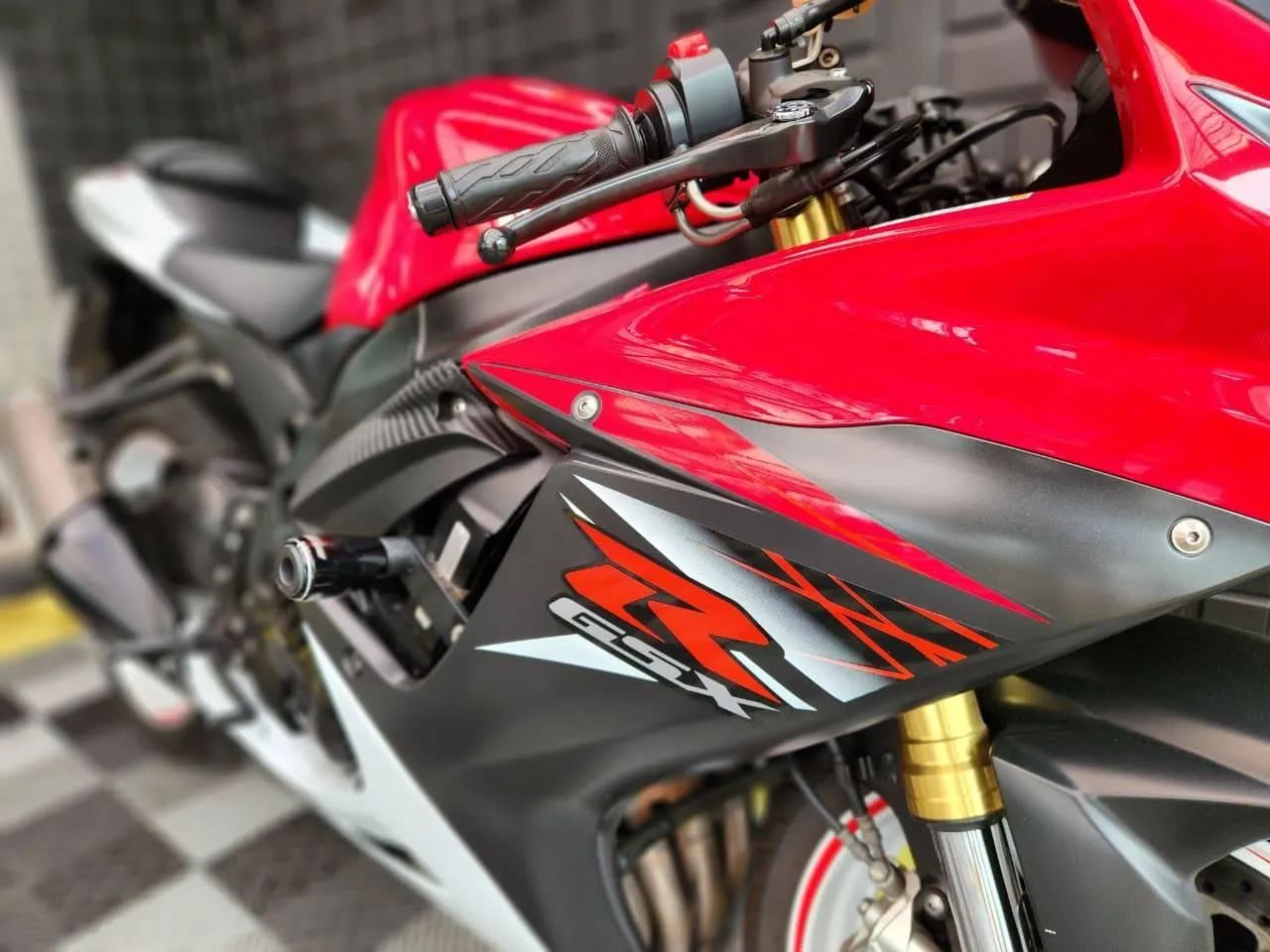 Suzuki 750 W Srad 2016 - 1470572456 | OLX