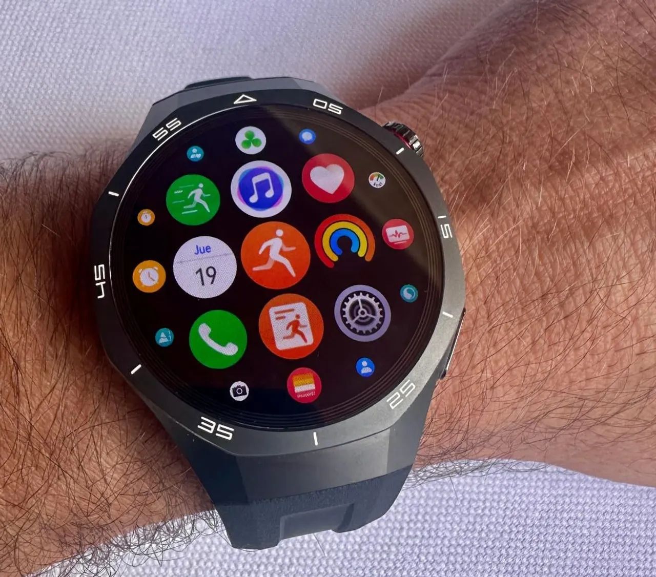 Smartwatch huawei GT5 Pro - Foto 2