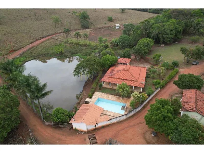 OPORTUNIDADE SITIO 18HA COM NACENTE PROPRIA E LAZER COMPLETO - Foto 3