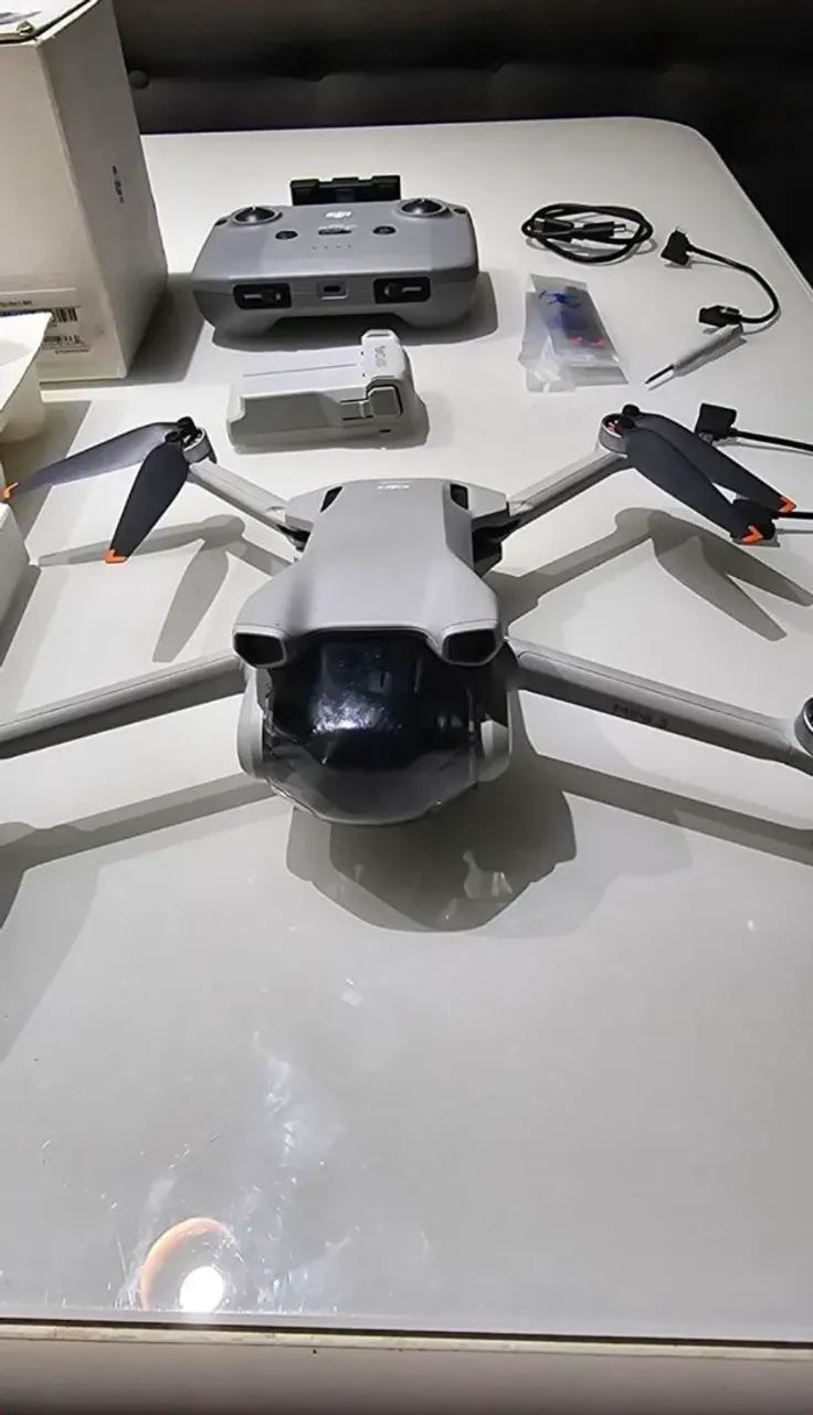 DJI MINI 3 + SD SANDISK EXTREME PRO 128GB V30 A2 - Foto 2