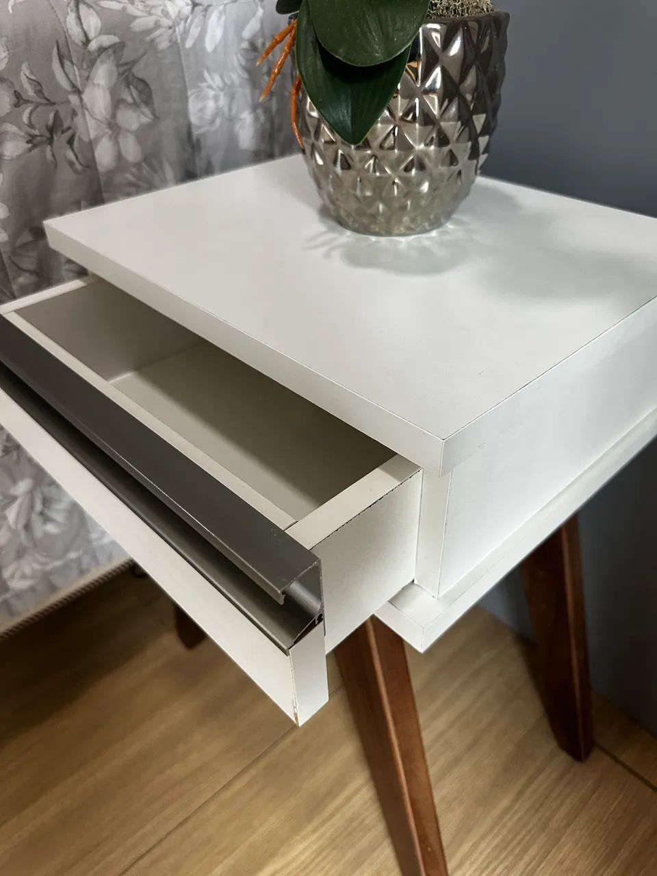 Mesa de cabeiceira - Foto 5
