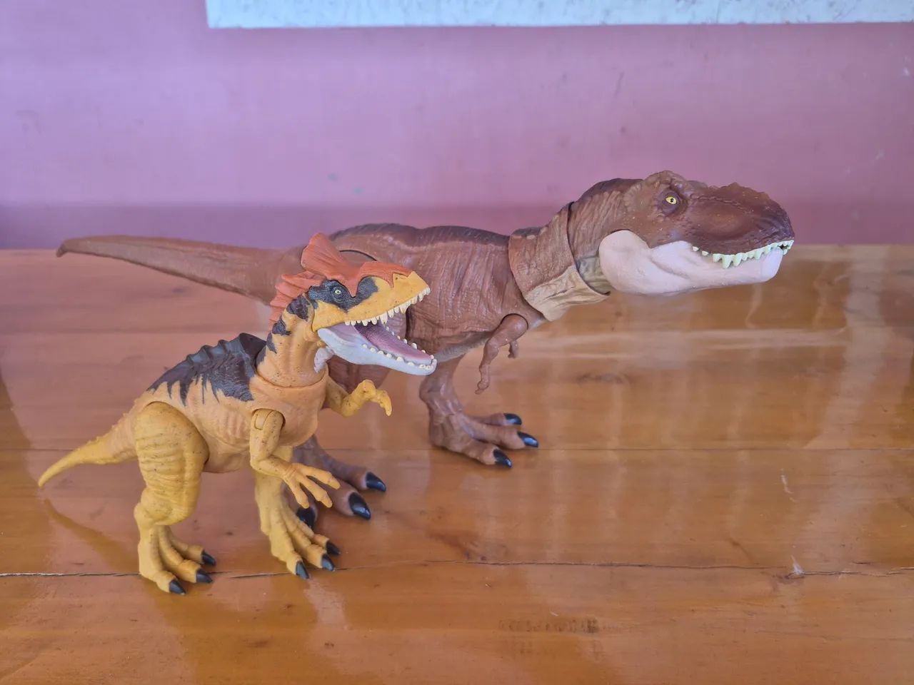 Jurassic world Lote com 2 dinossauros.