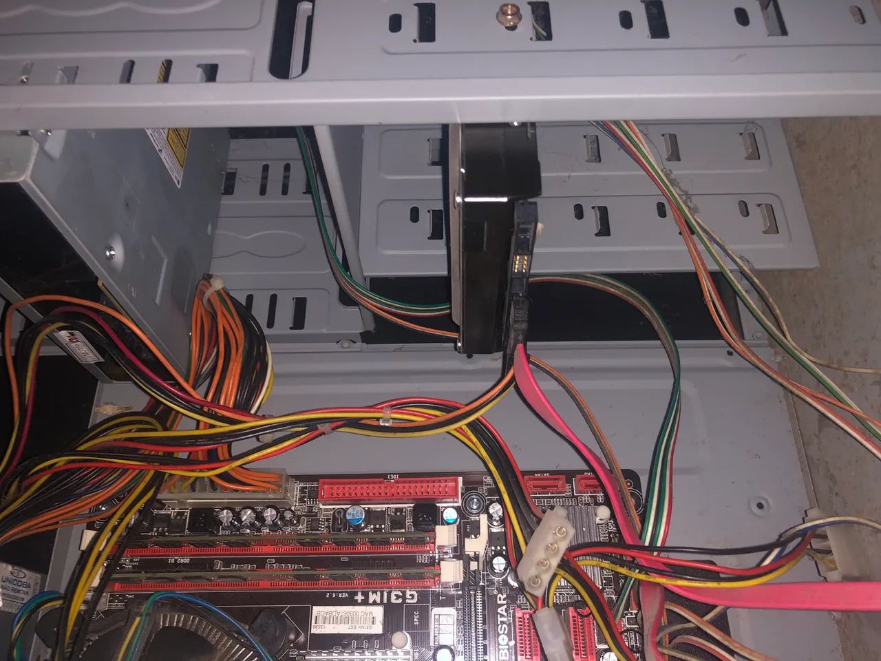 2 computadores pra retirar peças  - Foto 2