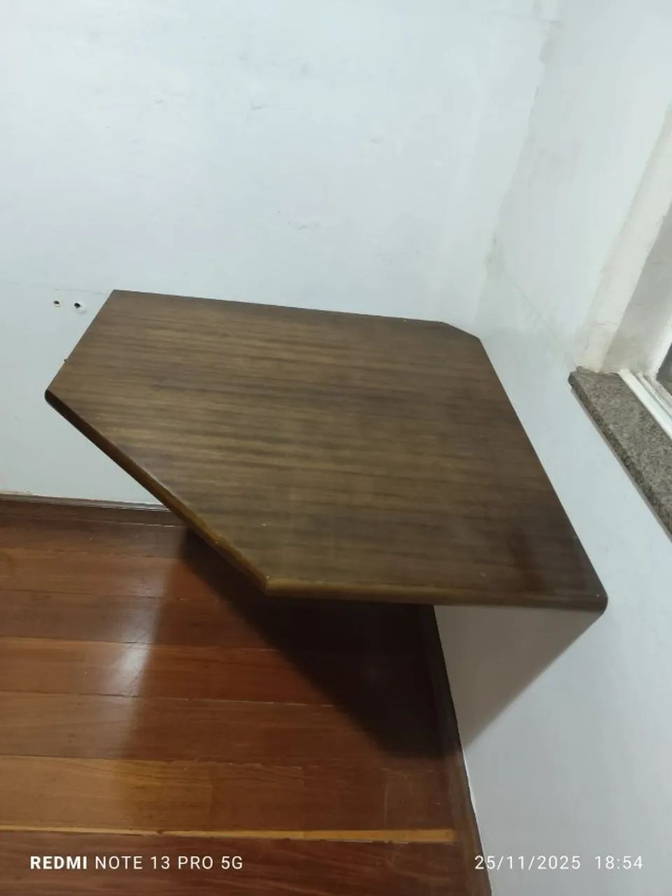 MESA DE CANTO EM MADEIRA. - Foto 3