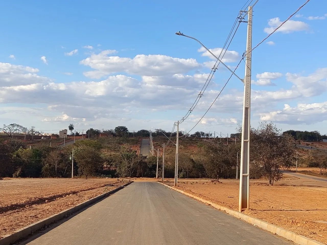 Foto - Montes Claros - Novo Delfino