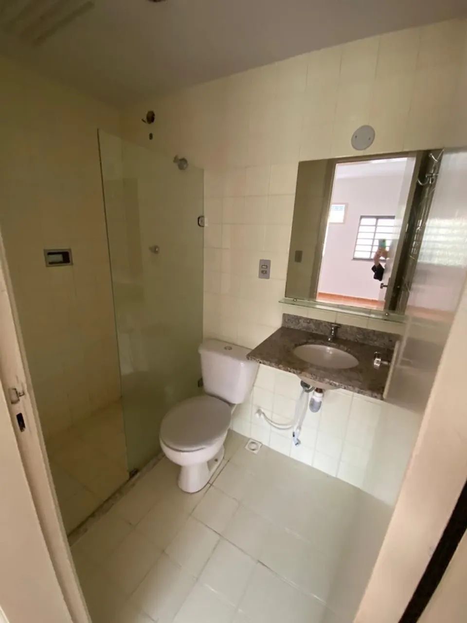 CASA EM PERFEITO ESTADO 2 QUARTOS E 2 BANHEIROS  - Foto 3