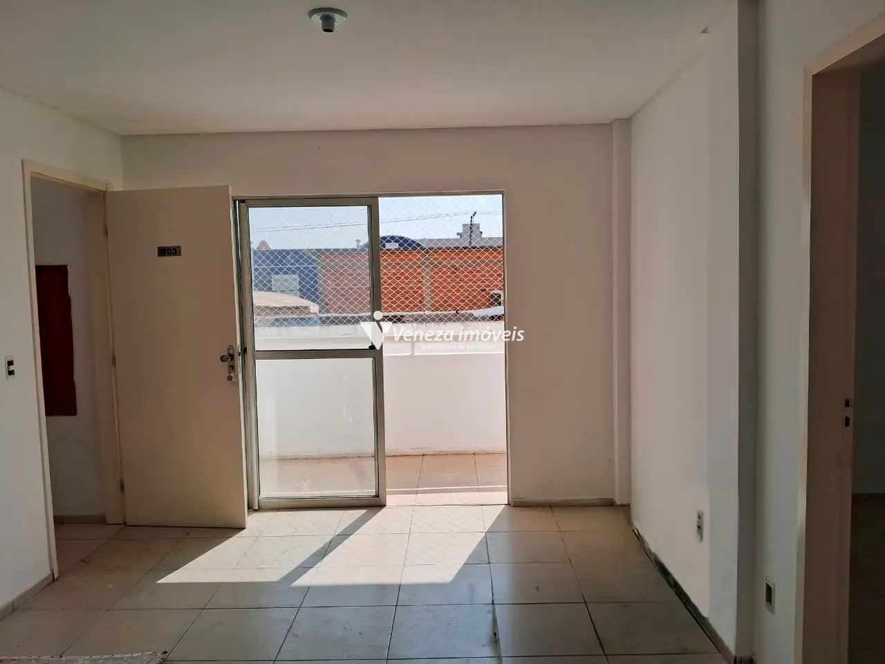 Apartamentono Centro com 2 Suítes, Varanda e Garagem | Edifício Maria Teresa - Foto 3