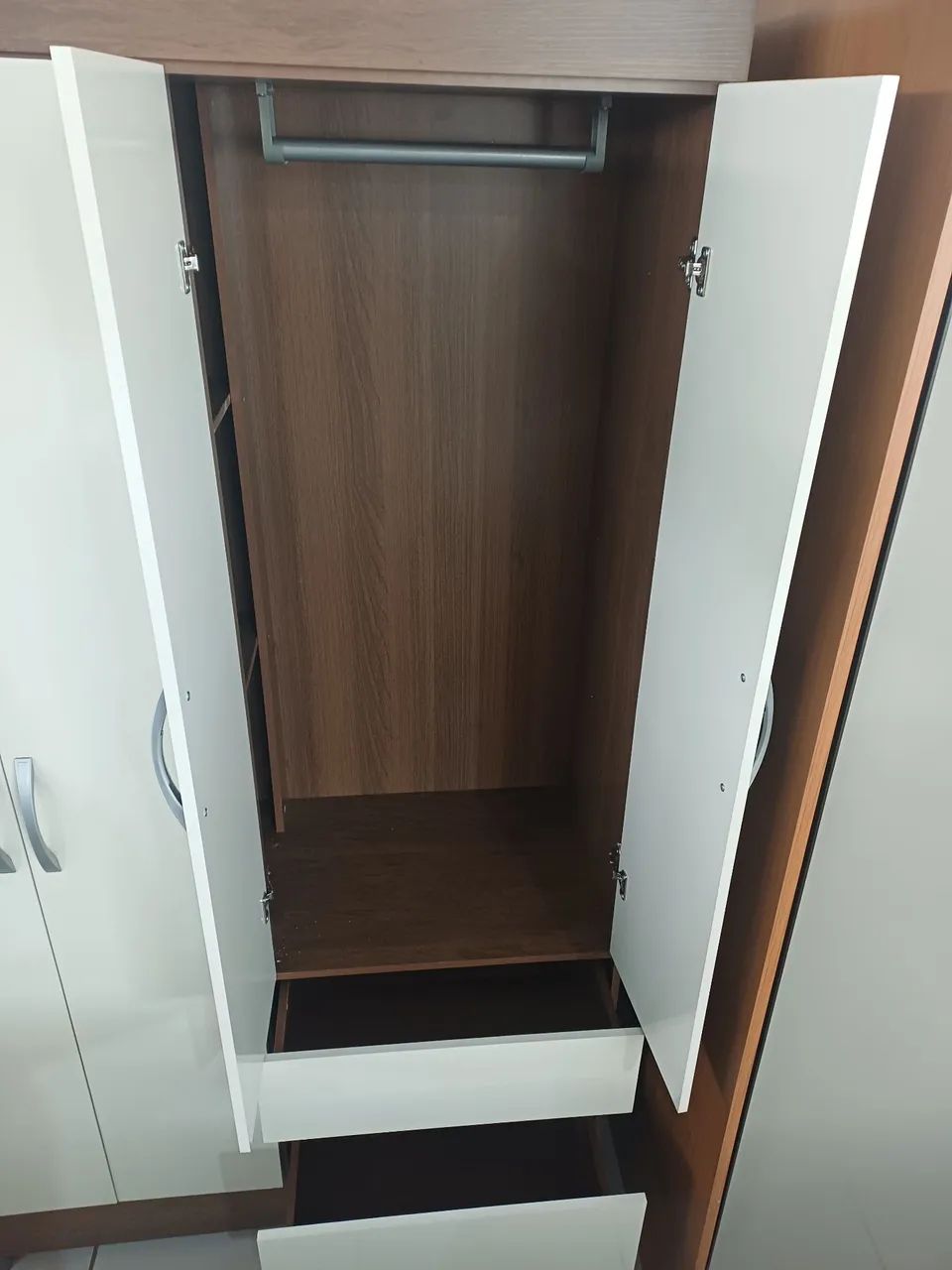 Guarda roupa simples - Foto 2