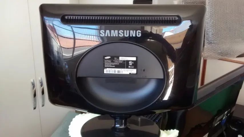 Monitor Lcd 19" Samsung  - Foto 3