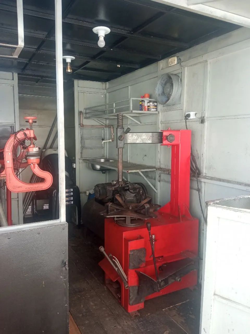 Vendo trailer borracharia  - Foto 3