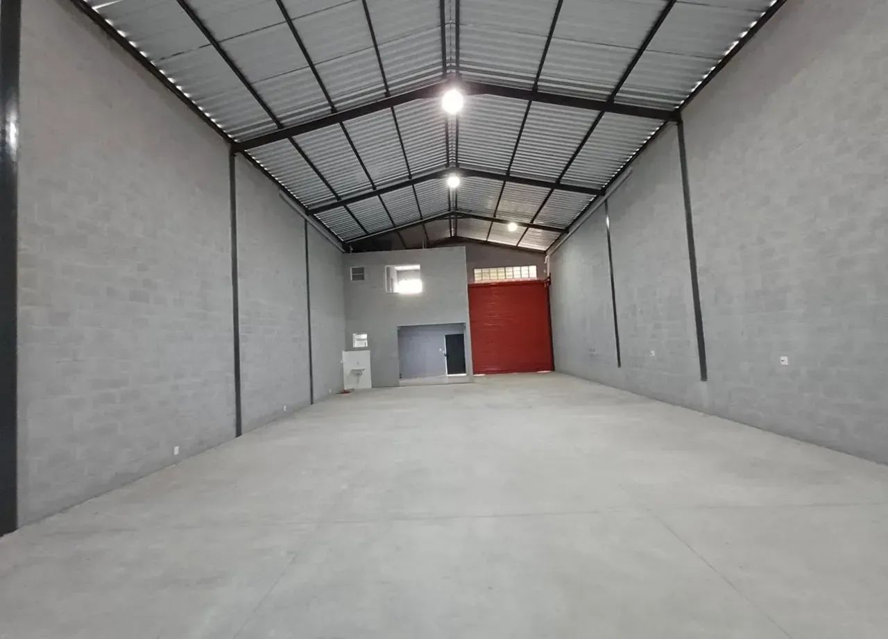 GALPÃO NOVO PARA LOCAÇÃO  255 M²,