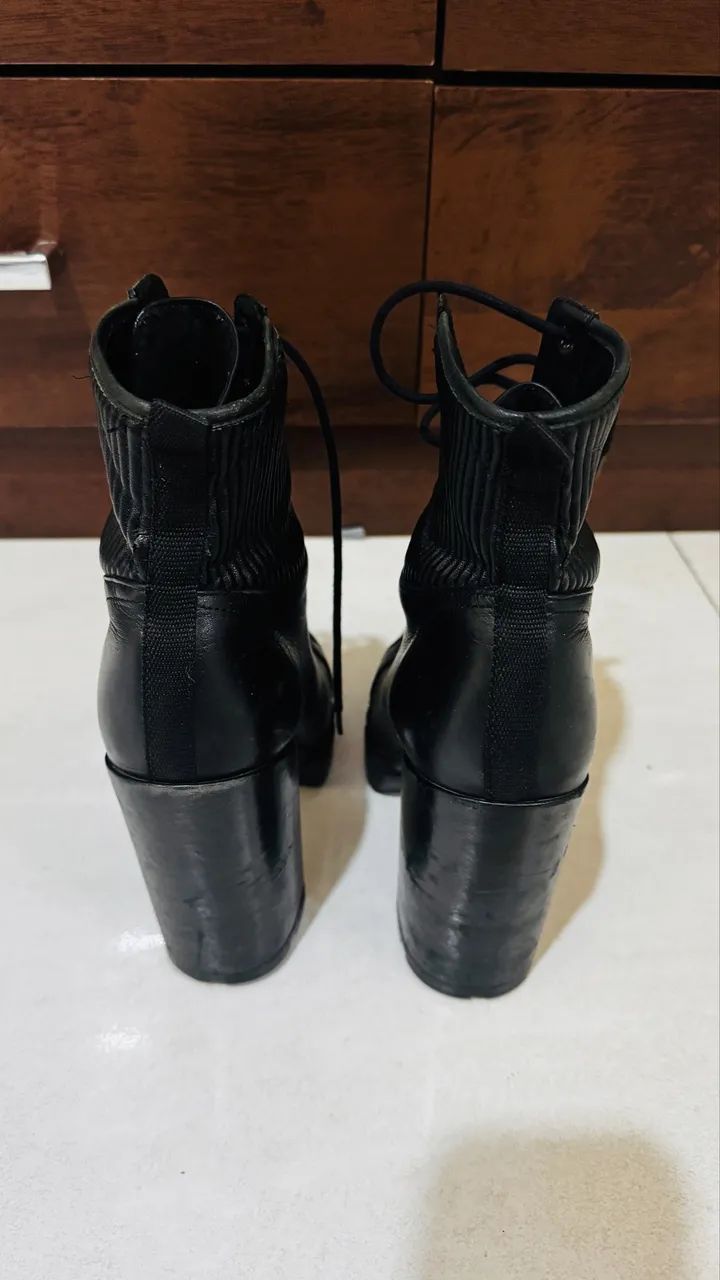 Bota Preta Cano Médio com Cadarço - Foto 3