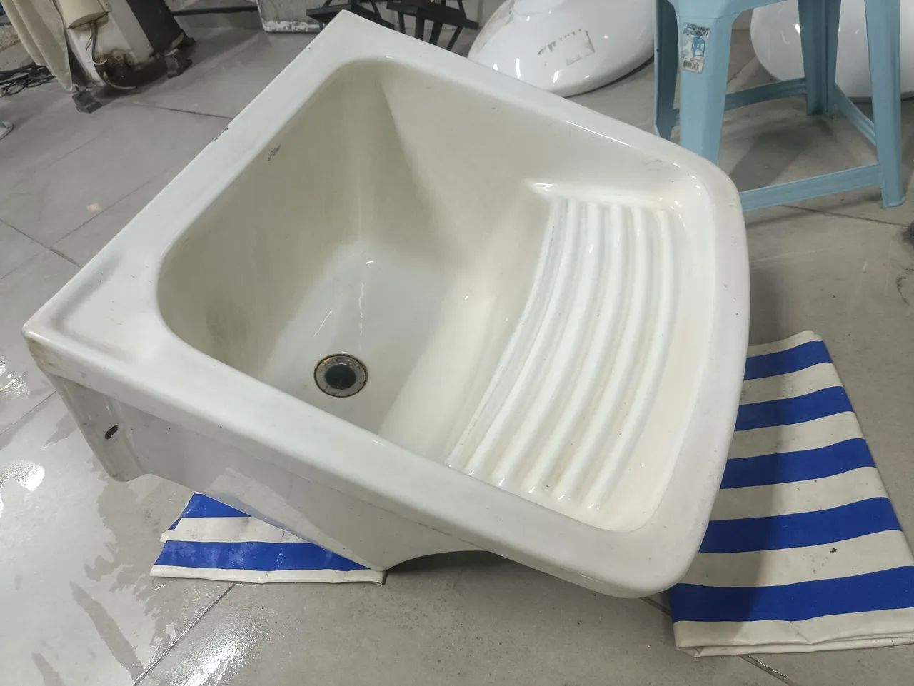 Fiori Kitchen Sink with Cabinet