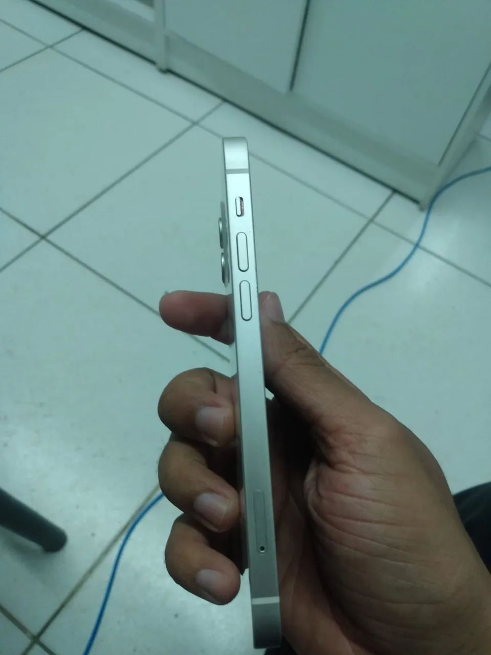Vendo ou Troco iPhone 12 64gb Branco - Foto 5