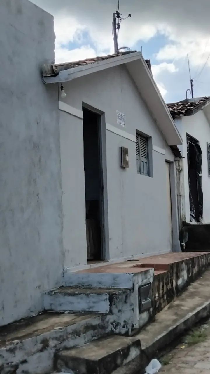 Casa com 2 quartos pra trocar ou vender rápido