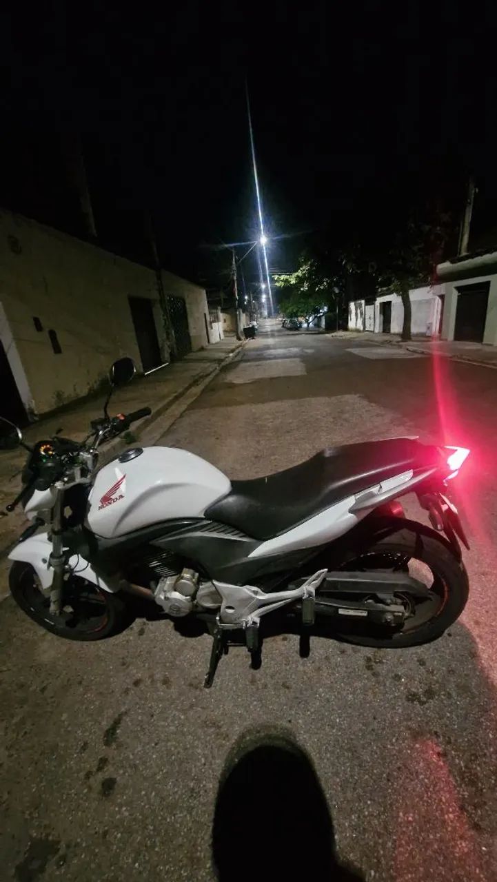 CB300 2012  - Foto 2