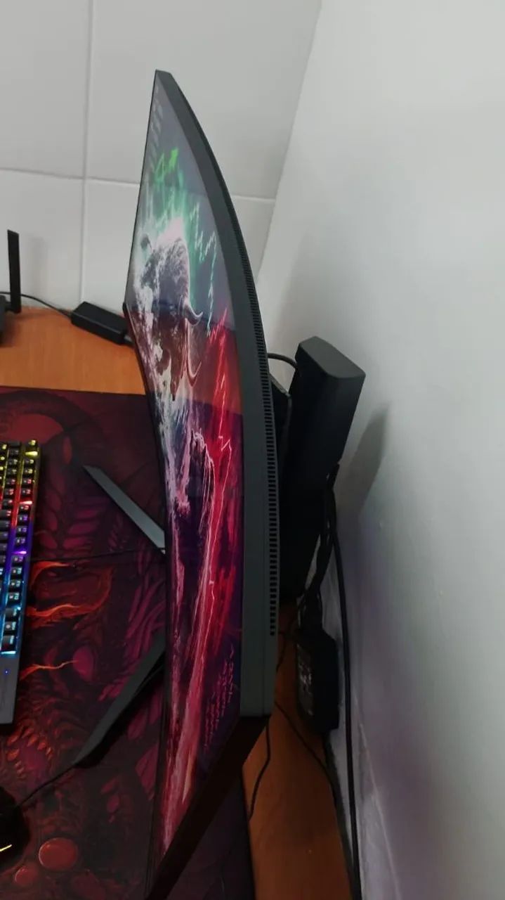 Monitor curvo - Foto 2