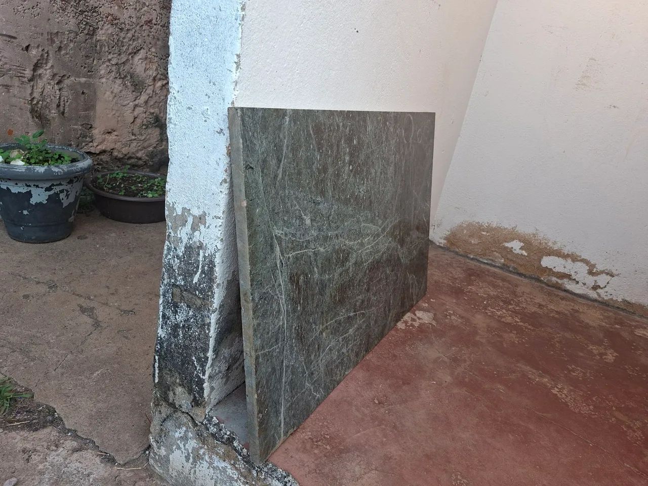 STONE PLAQUE 90 X 57 CM