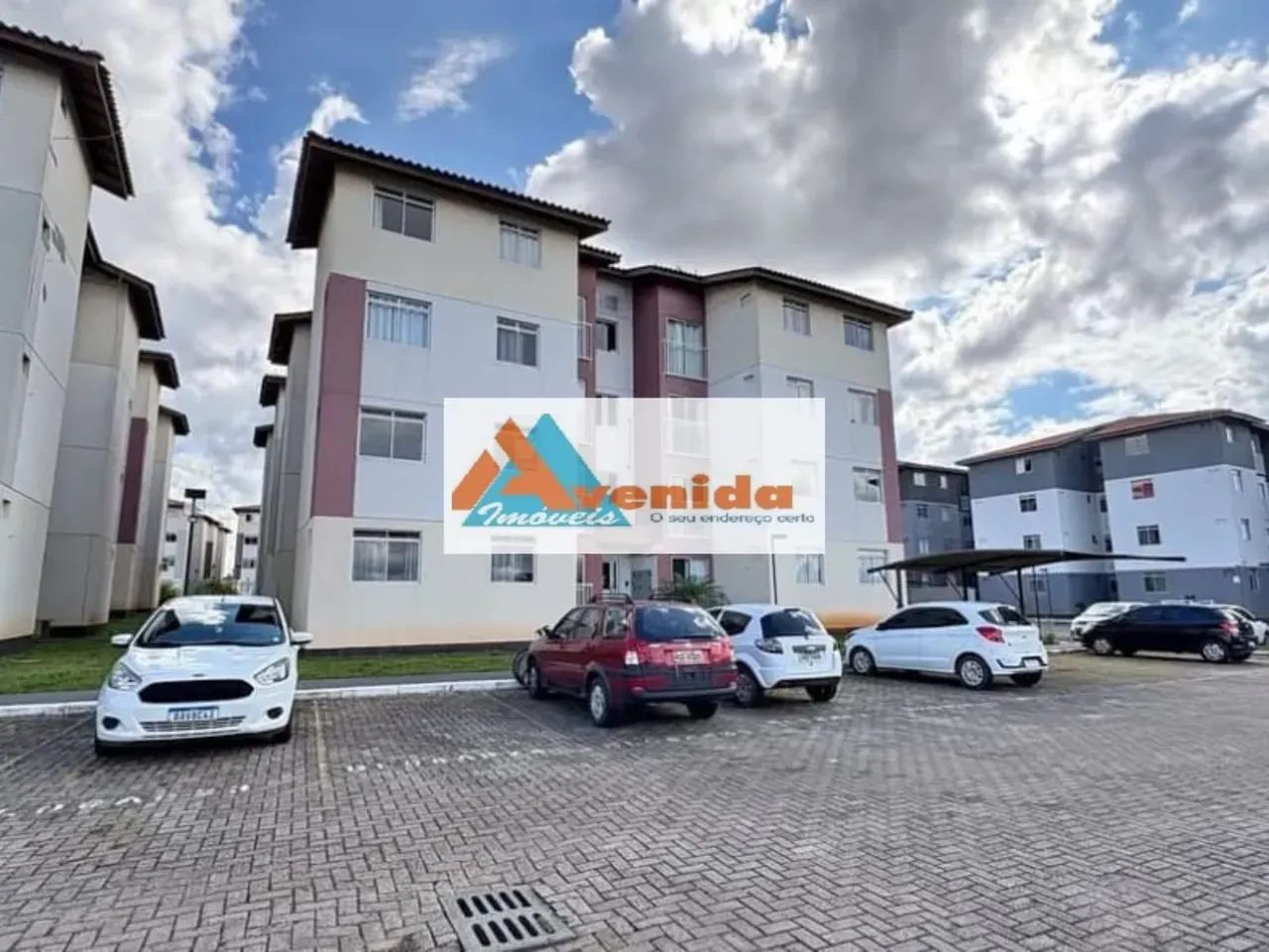 Otimo apartamento com 02 quartos em Uvaranas !!