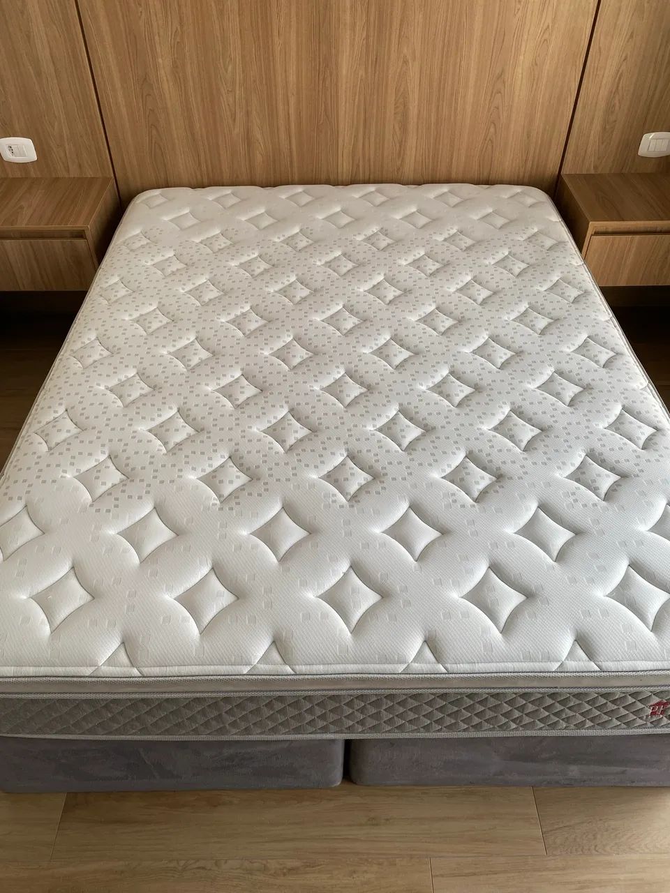 Vende-se CAMA BOX QUEEN semi nova  - Foto 3