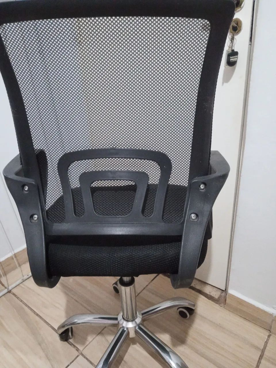  Vendo Cadeiras de escritório  - Foto 5