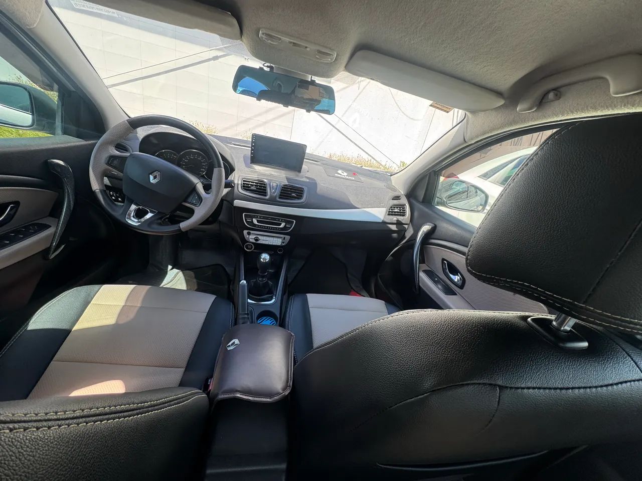 Renault Fluence Sed. Dynamique 2.0 16V Flex Mec. 2014 - Foto 2