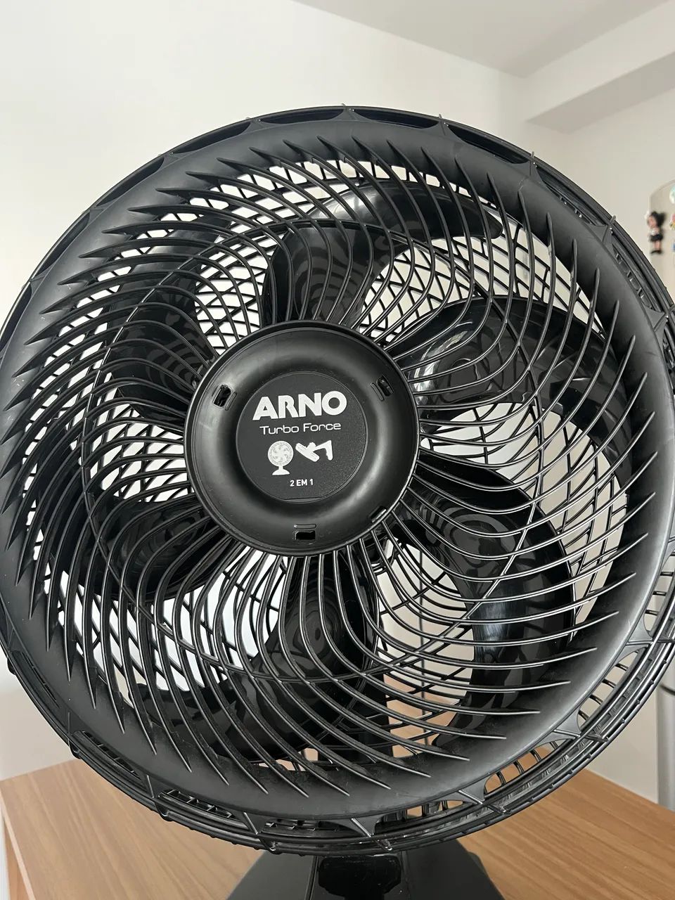 Turbo Force 2 em 1 (mesa e parede), 40 cm.