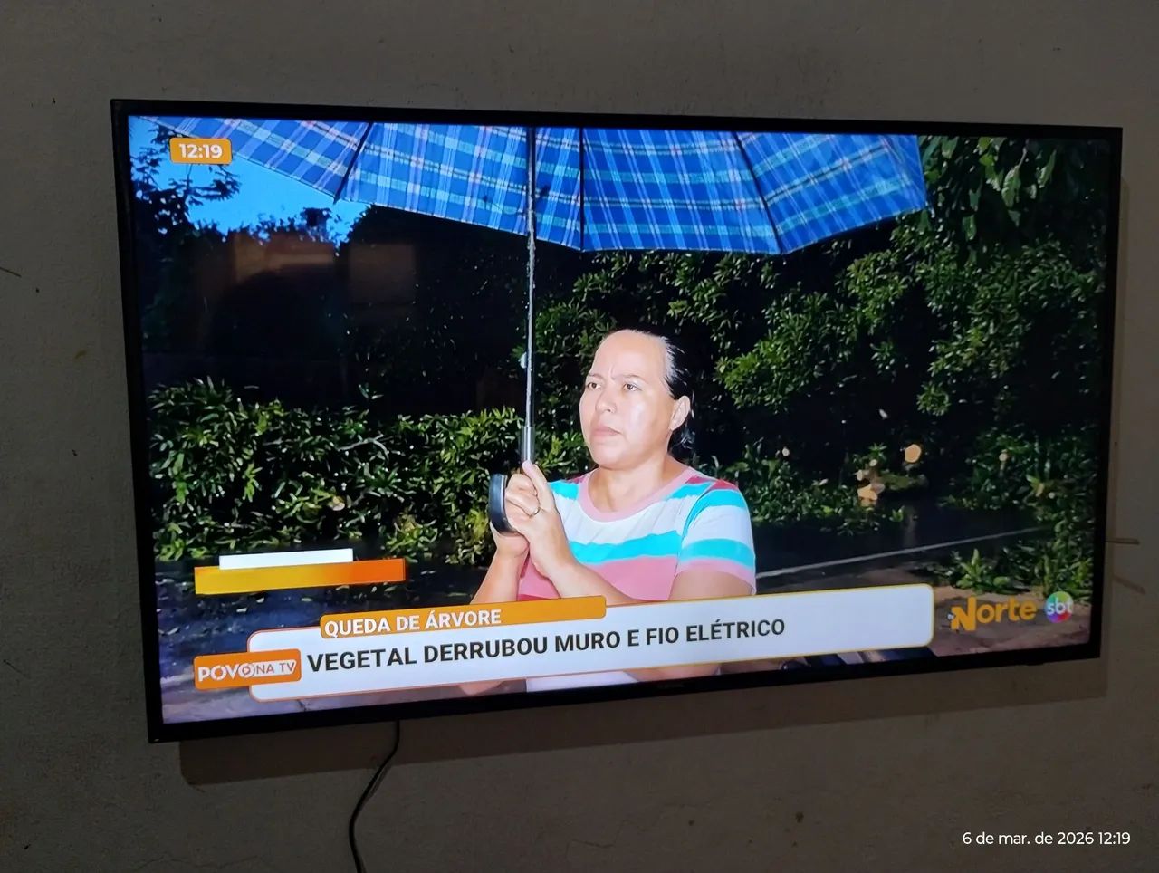 Tv 50" smart 4k por 1200